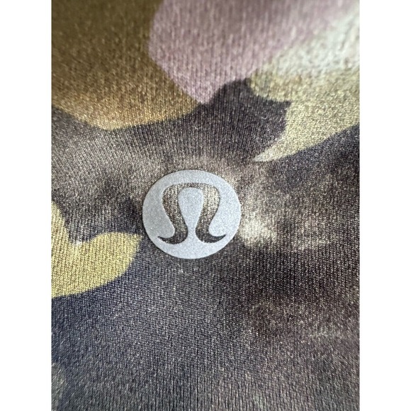 Lululemon Tough Train High-Neck Bra Medium Support Heritage Camo Size 10 New - Picture 3 of 11